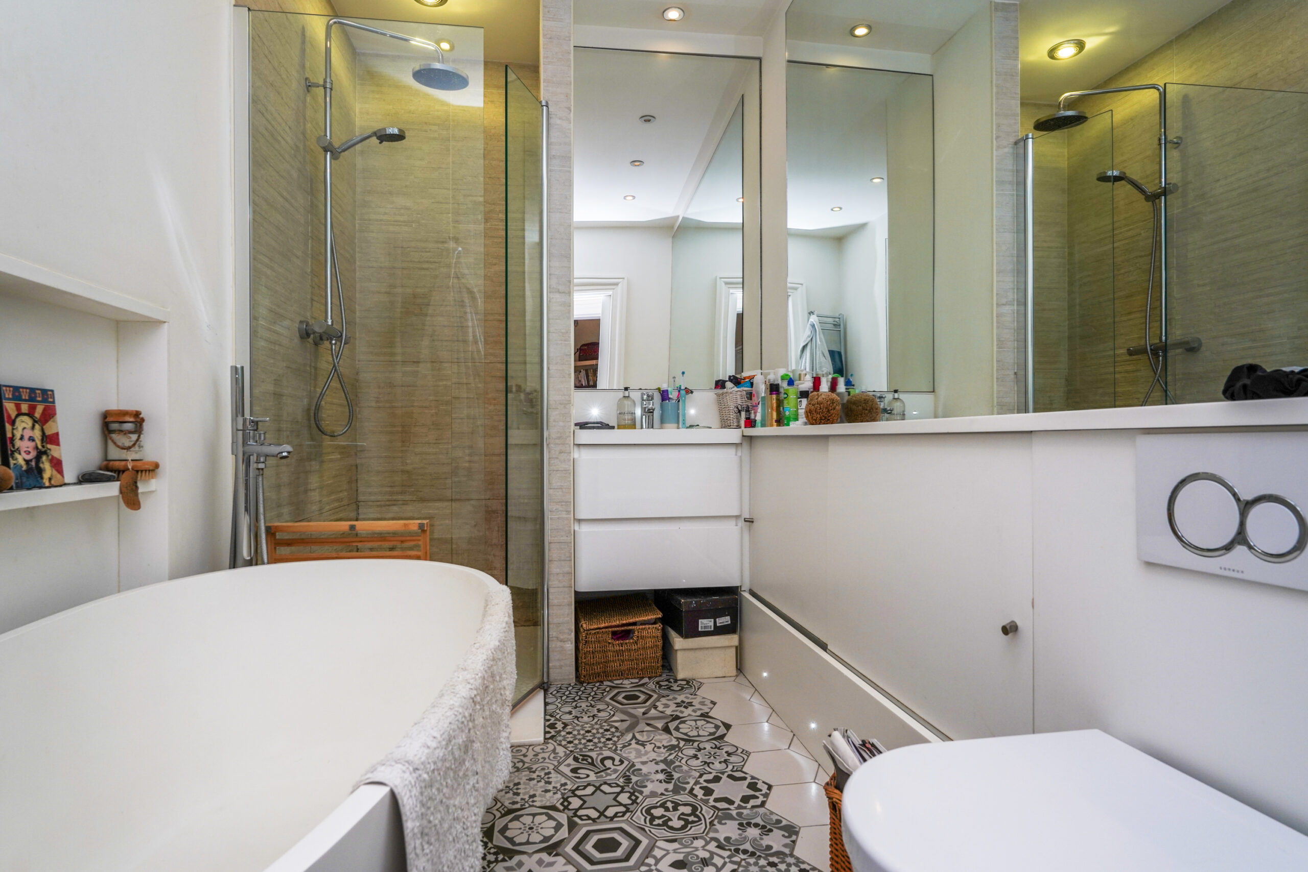 R211475-Cheltenham-9