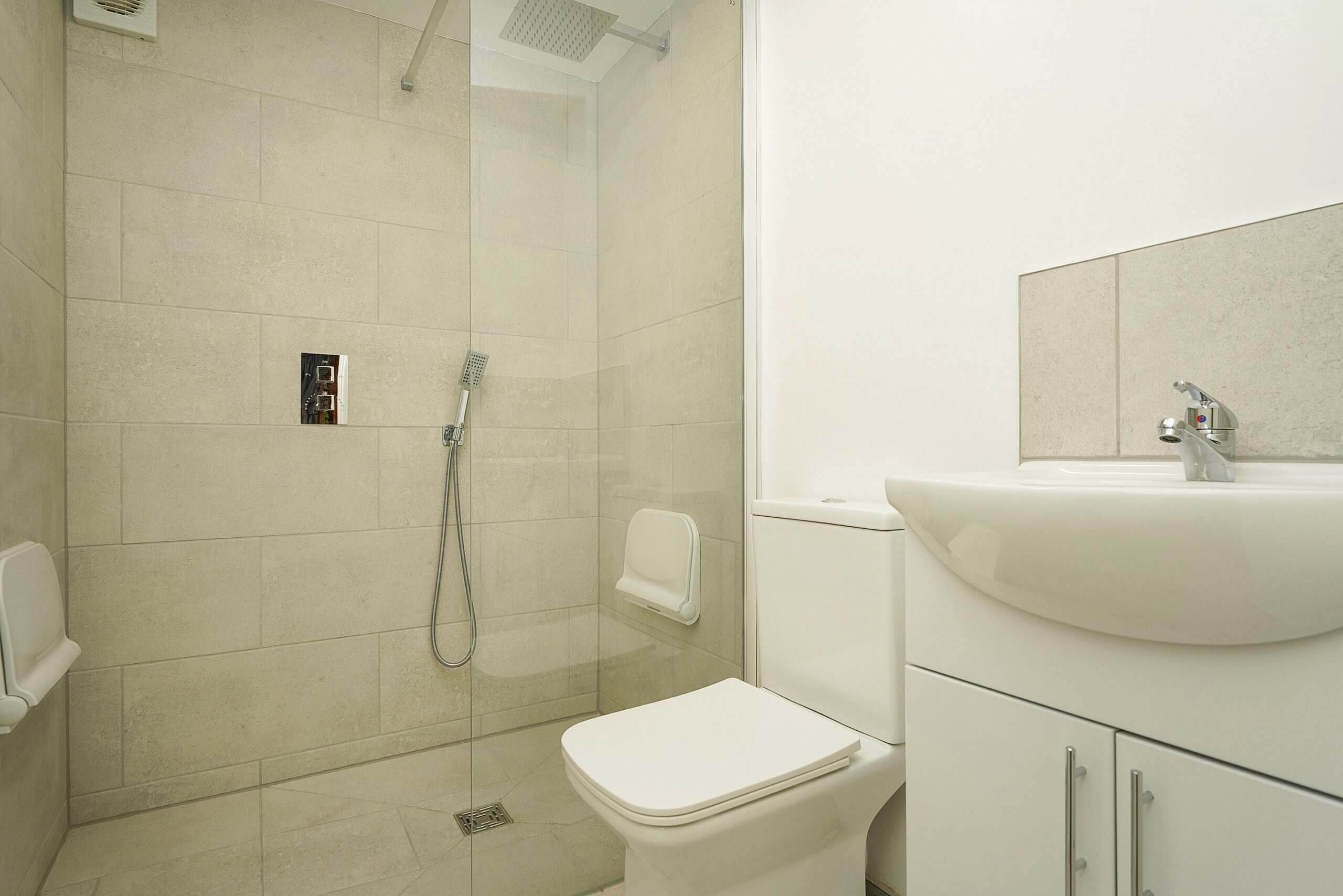 L819650-CHELTENHAM-10