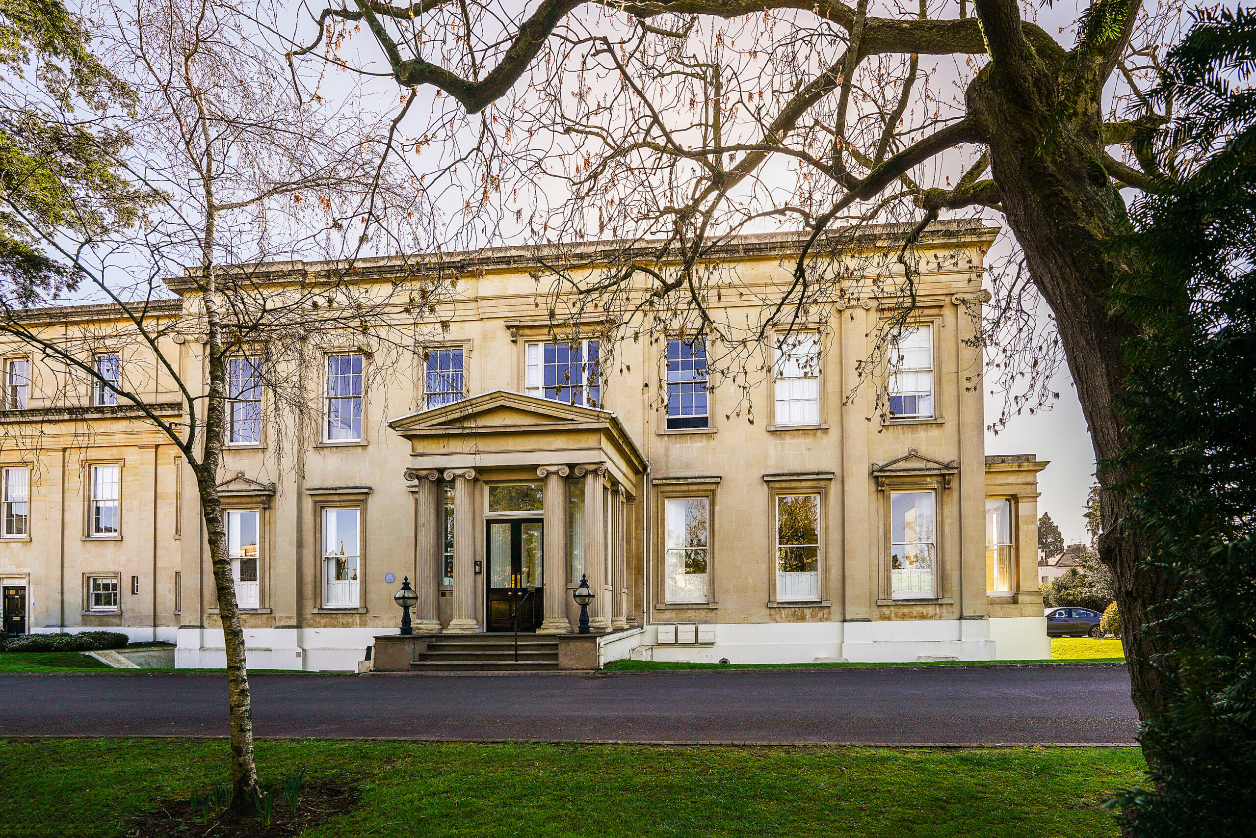 L821593-CHELTENHAM-1