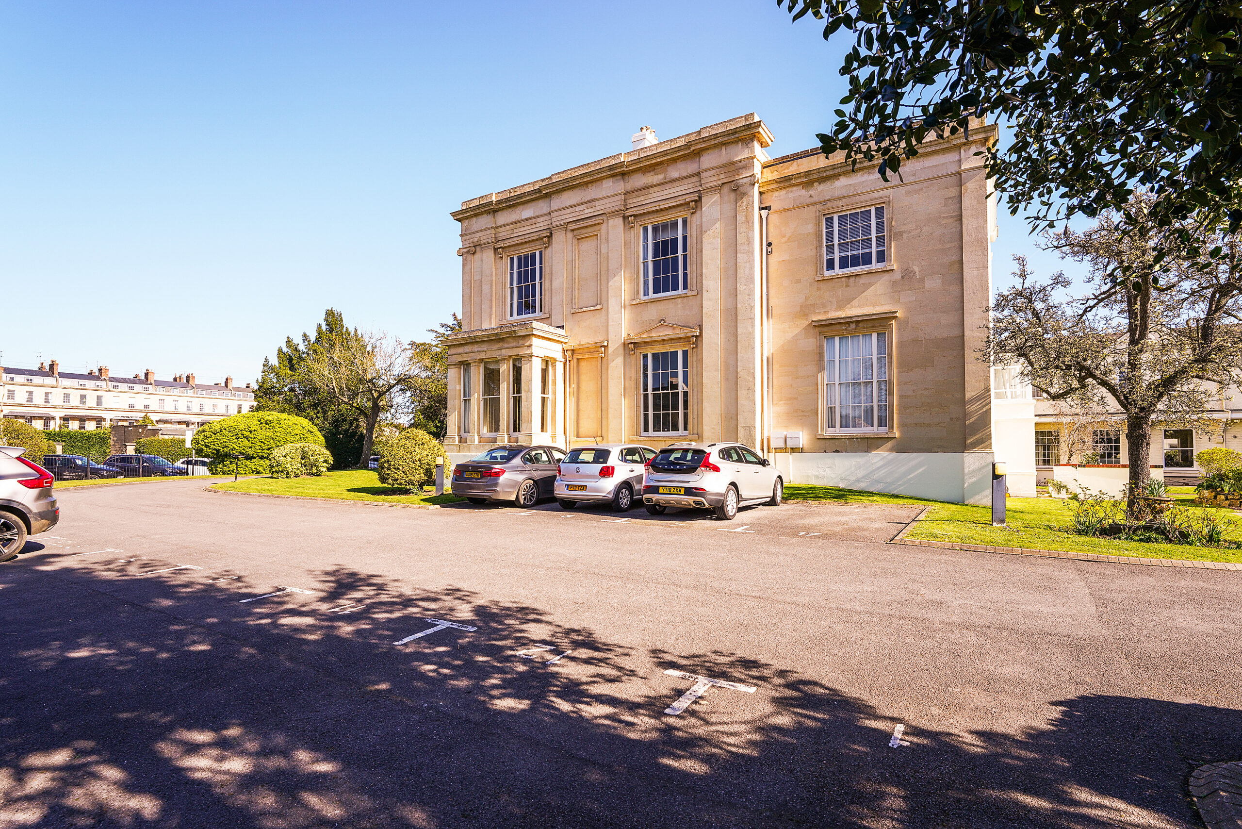 L821593-CHELTENHAM-18