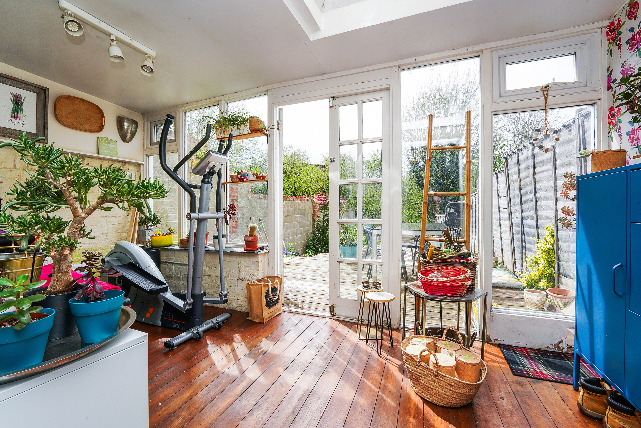 L822196-CHELTENHAM-5