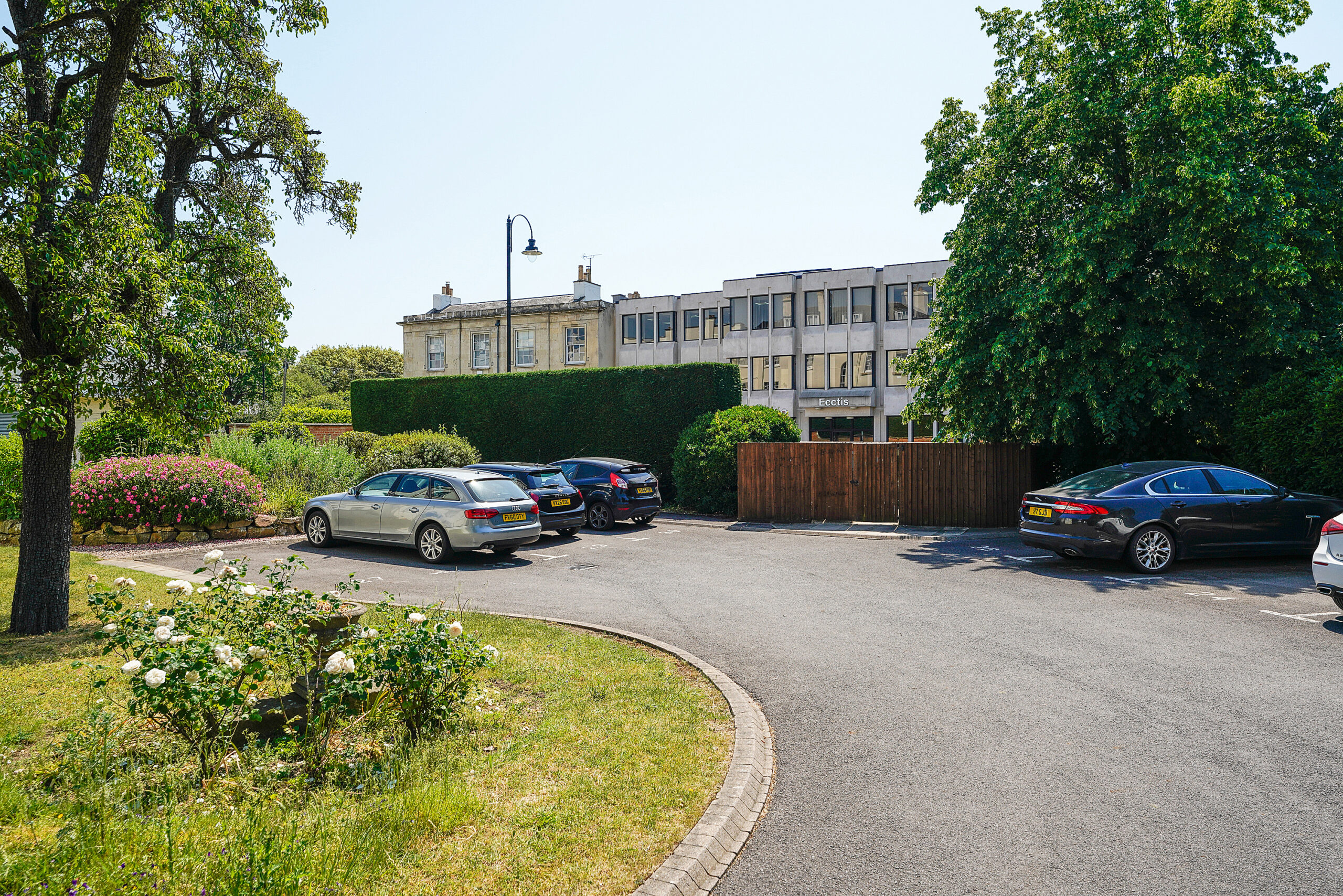 L822694-CHELTENHAM-13