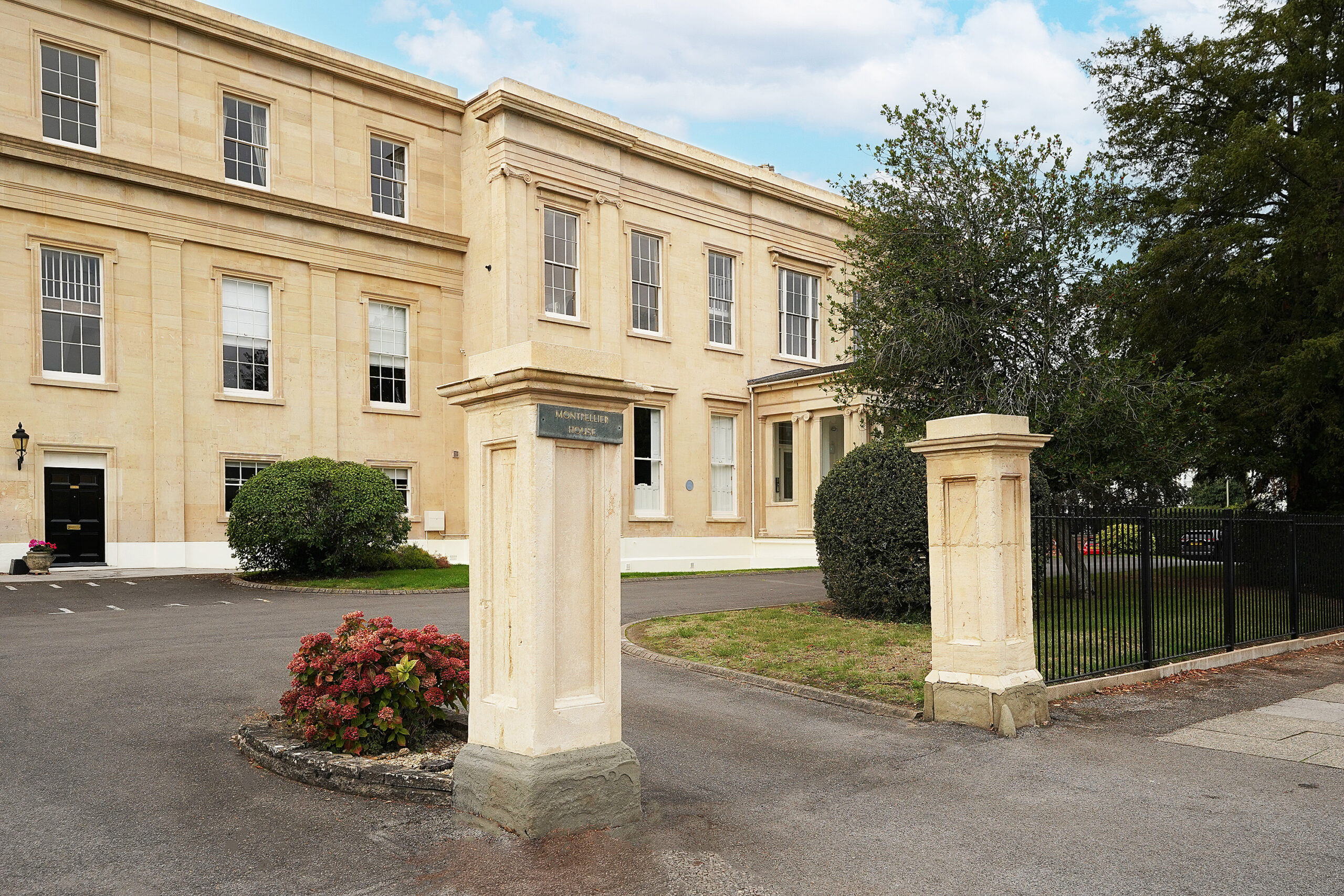 L824390-CHELTENHAM-7