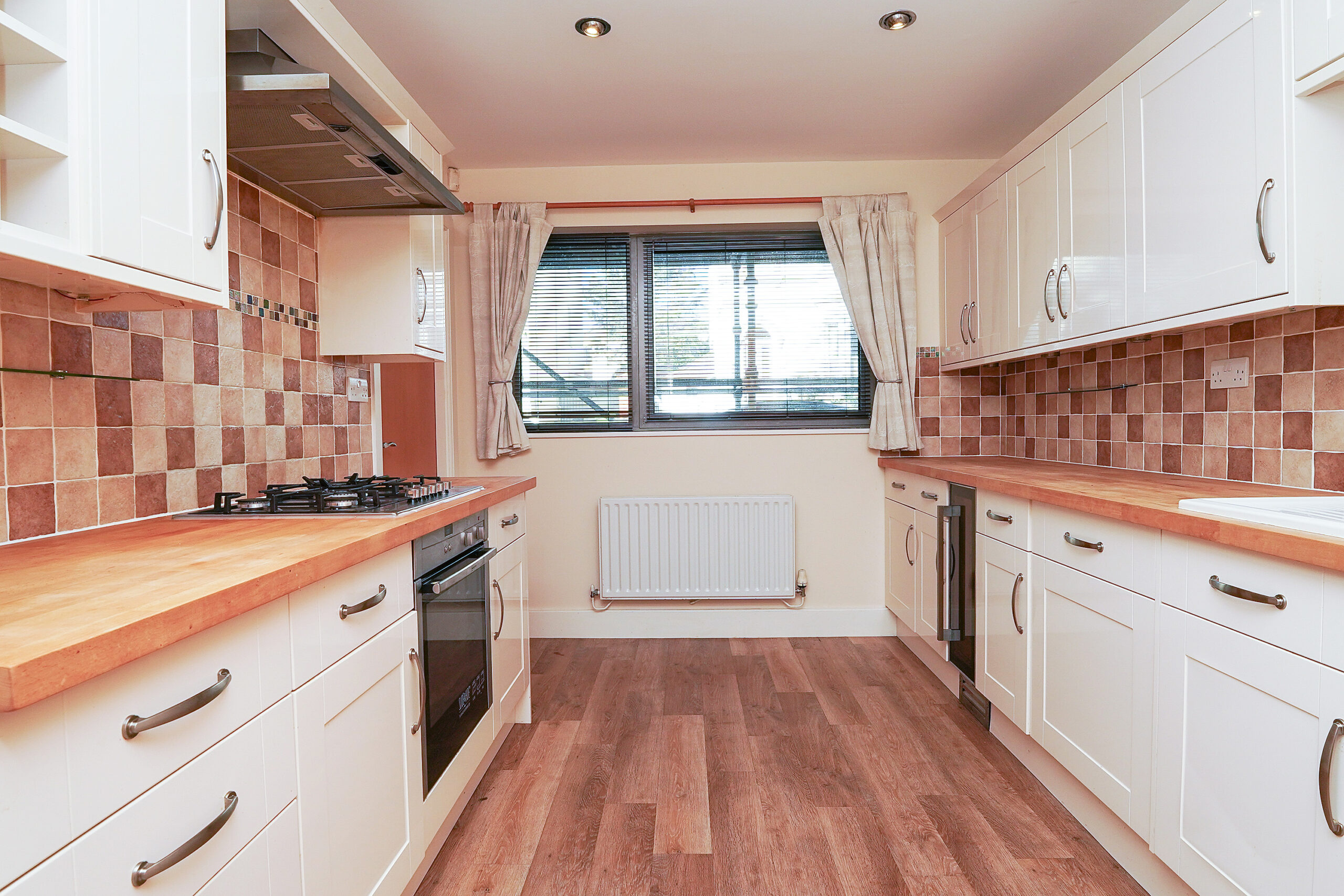 L824558-CHELTENHAM-6